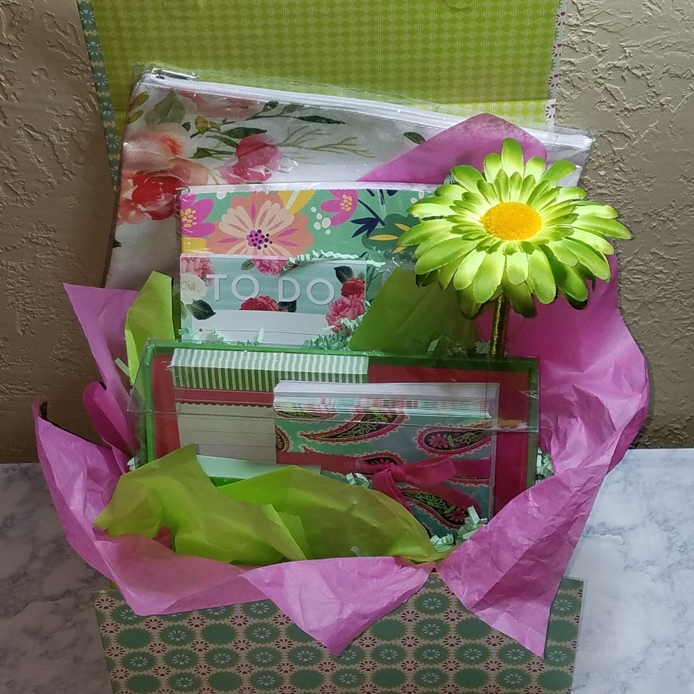 Stationary Set Bundle